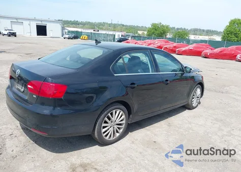 2014 Volkswagen Jetta 1.8T Se из США, поврежденный, VIN 3VWD17AJXEM393683